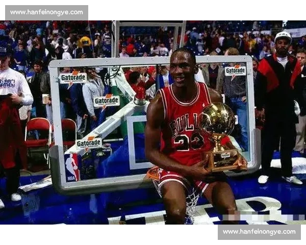乔丹:NBA “赌神”?球星玩牌的深层密码 乔丹:NBA “赌神”?球星玩牌的深层密码